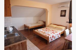 Jednopokojový apartmán Orebić Jednopokojový apartmán Orebić, Pelješac (A-10192-a)