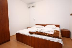 Dvoupokojový apartmán Blaževo, Pelješac (A-10220-b)