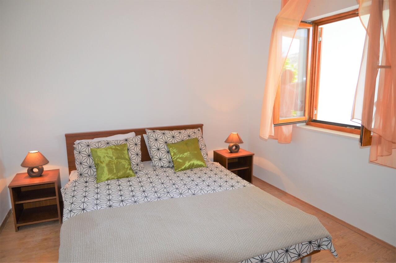 Apartmani uz more Poljica, Trogir - 10237