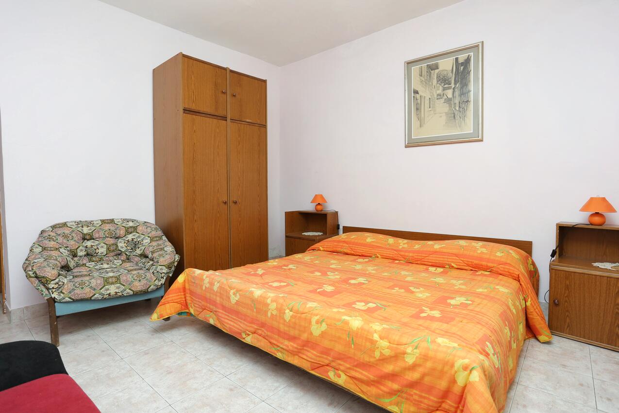 A-1024-a - Alloggi privati - Appartamenti accanto al mare Marussici - Marušići, Almissa - Omiš