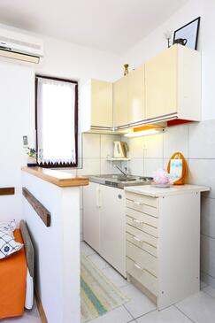 Apartments by the sea Marušići, Omiš - 1024