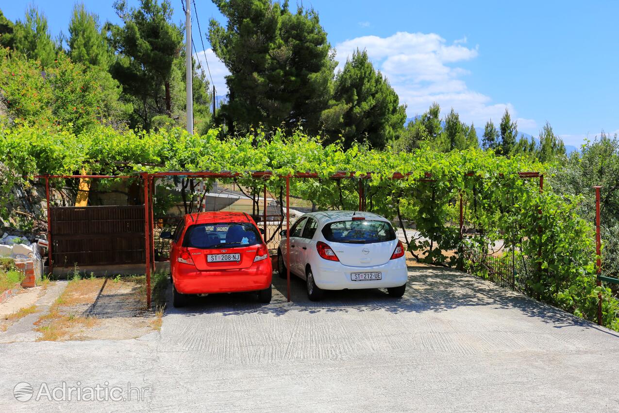 Parcheggio - Appartamenti accanto al mare Marussici - Marušići, Almissa - Omiš