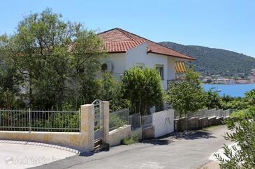 Apartments by the sea Vinišće, Trogir - 10241 Adriatic.hr