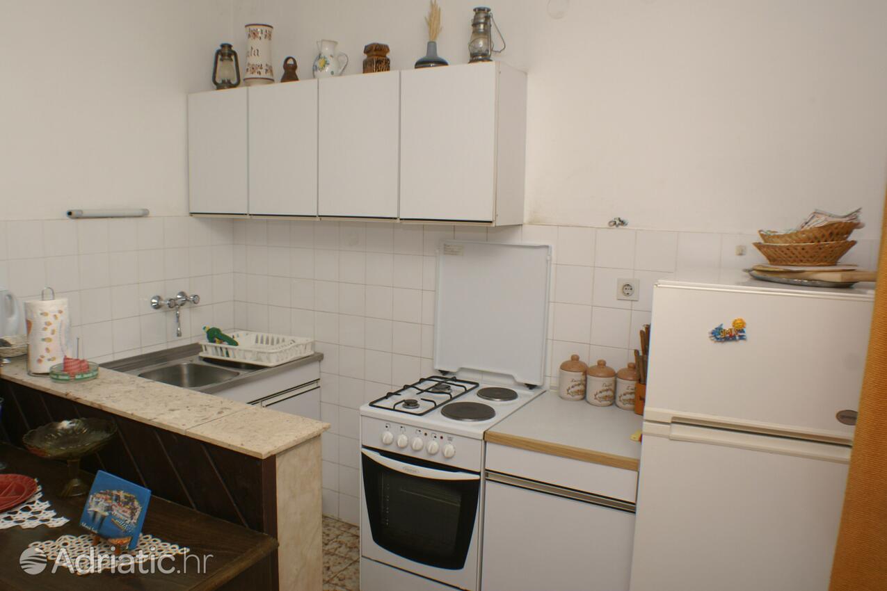 Appartamenti accanto al mare Stanici, Almissa - Omiš - 1026