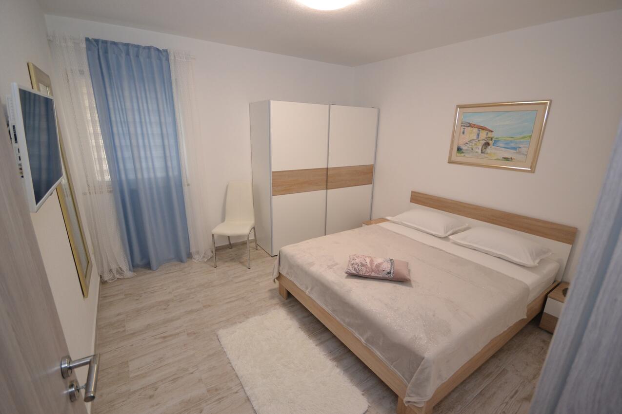 Appartamenti con piscina per famiglie Postire - Postira, Brazza - Brač - 10271