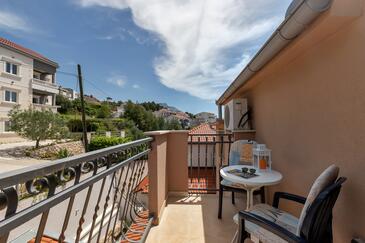 Apartmány a pokoje s parkovištěm  Duće, Omiš - 10303