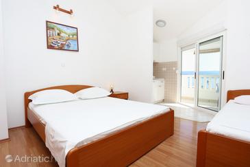 Apartments by the sea Stanići, Omiš - 10305