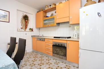 Ferienwohnungen am Meer Stanici, Omis - 1031