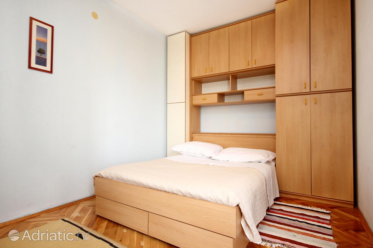 Holiday apartments Split - 10315