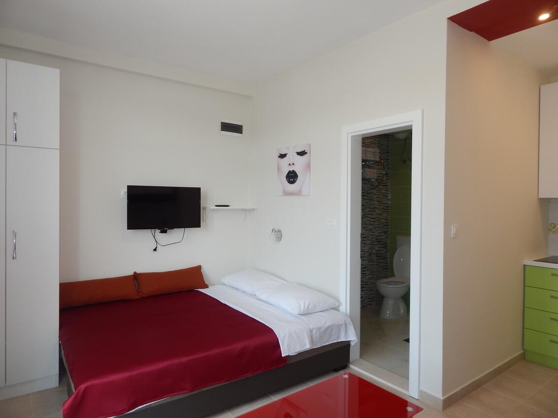 Apartmani uz more Ražanj, Rogoznica - 10318