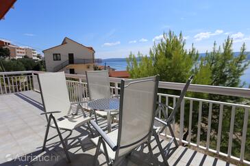 Apartments with parking space Stanići, Omiš - 10324