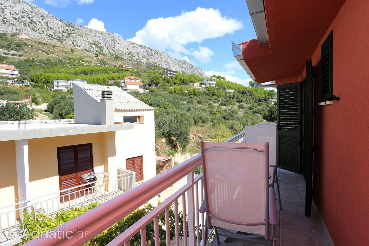 A-10324-c - Private accommodation - Apartments with a parking space Stanići, Omiš