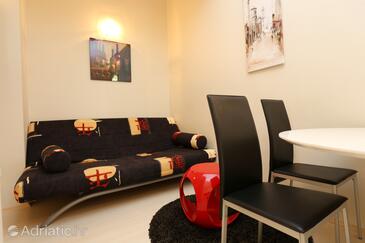 Apartmani s parkingom Stanići, Omiš - 10324