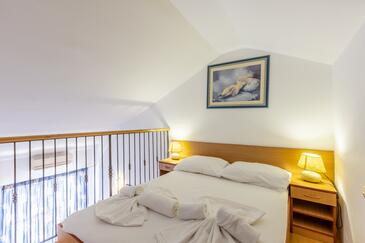 Apartmani uz more Zečevo Rtić, Rogoznica - 10334