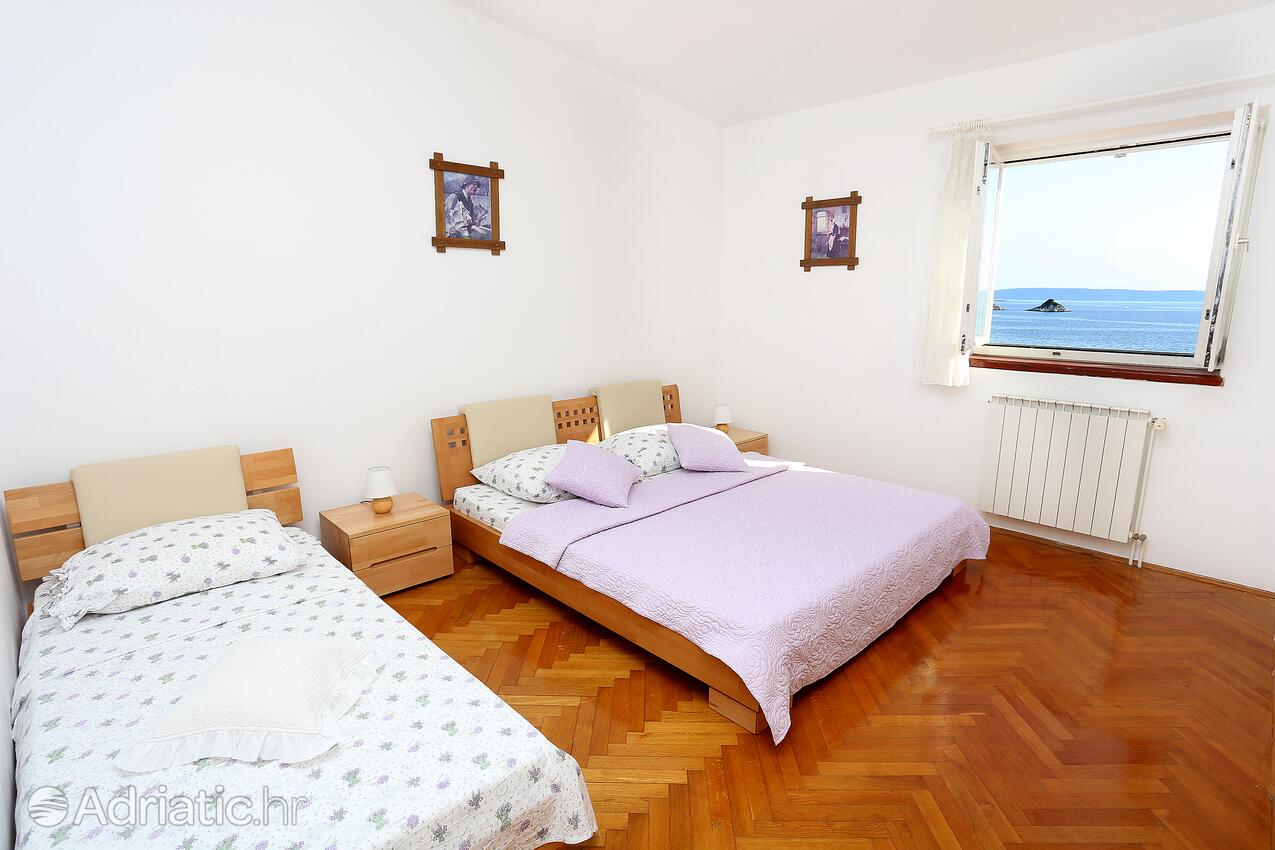Seaside family friendly house with a swimming pool Seget Vranjica, Trogir - 10336