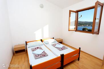 Apartments by the sea Rogoznica - 10338