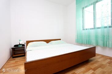 Apartments by the sea Rogoznica - 10338