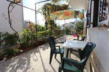 Dvoupokojový apartmán Rogoznica (A-10338-c(