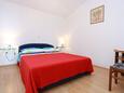 Seget Vranjica, Bedroom in the apartment, air condition available and WiFi.