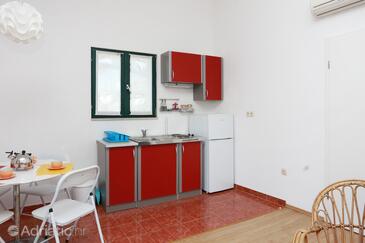 Apartmani uz more Seget Vranjica, Trogir - 10344