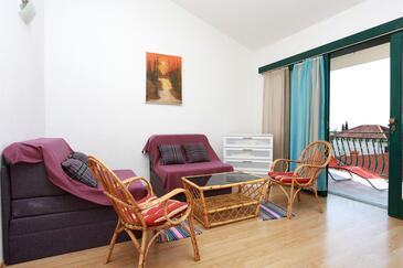 Seget Vranjica, Woonkamer in accommodatietype apartment, airconditioning beschikbaar en WiFi.