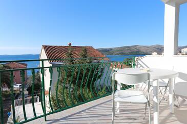 Apartmani uz more Seget Vranjica, Trogir - 10344