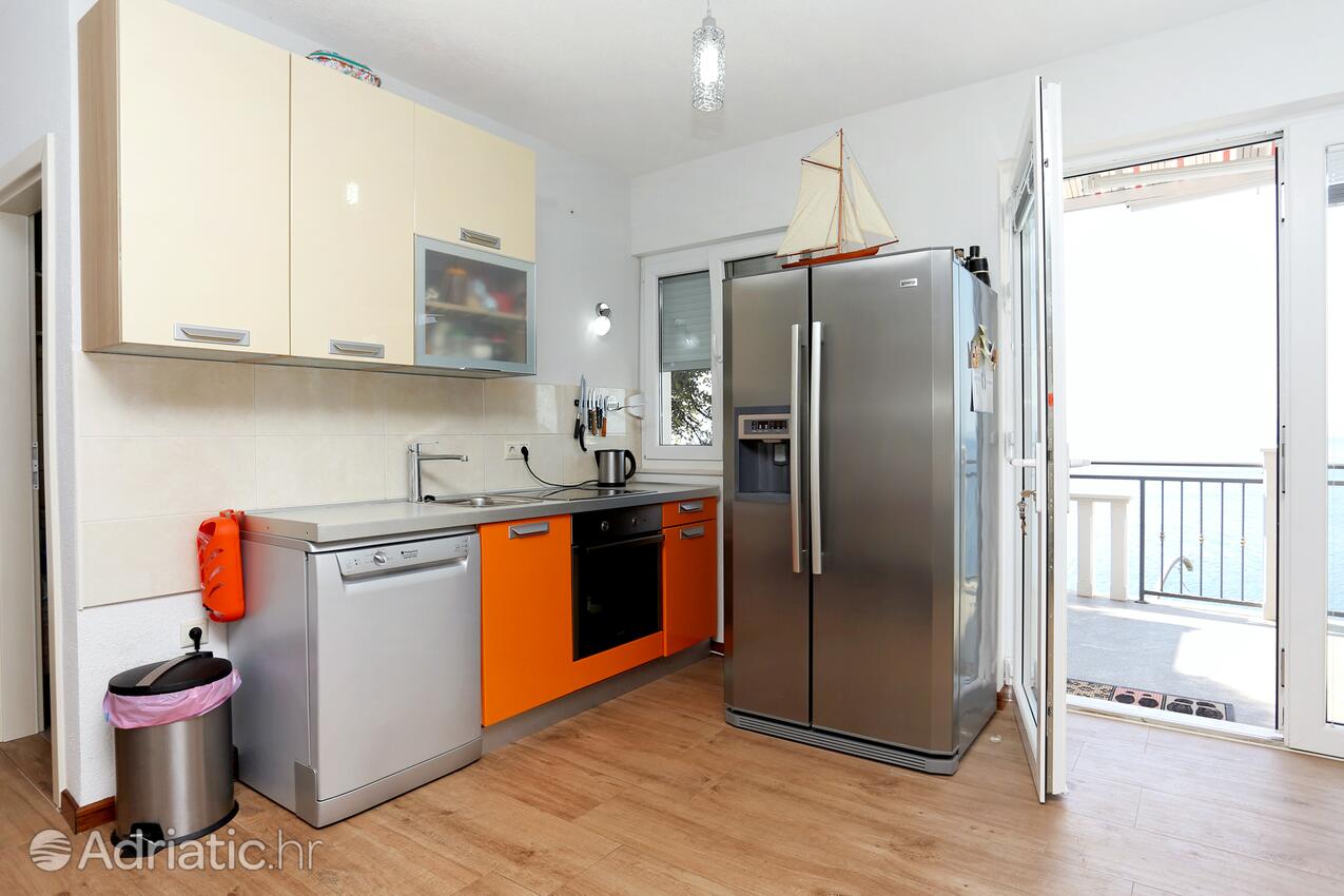 Casa vacanze accanto al mare Stanici, Almissa - Omiš - 10357