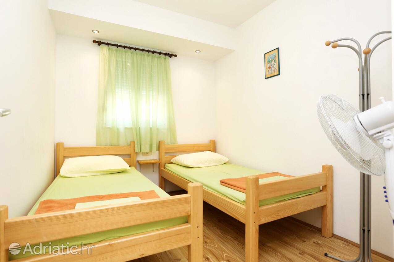 Family friendly house with a swimming pool Kanica, Rogoznica - 10367