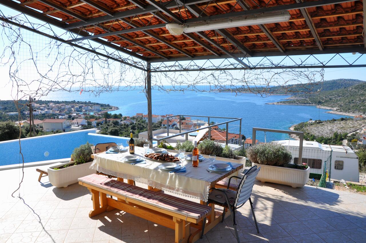 Family friendly house with a swimming pool Kanica, Rogoznica - 10367