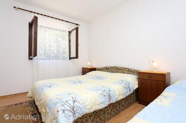 Family friendly seaside apartments Ražanj, Rogoznica - 10373
