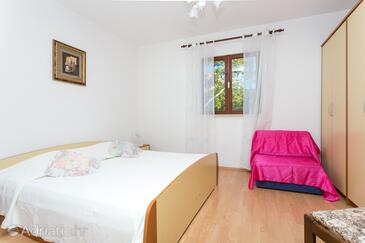 Apartmaji ob morju Seget Vranjica, Trogir - 1038