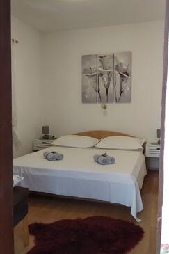 Apartments by the sea Marušići, Omiš - 1040