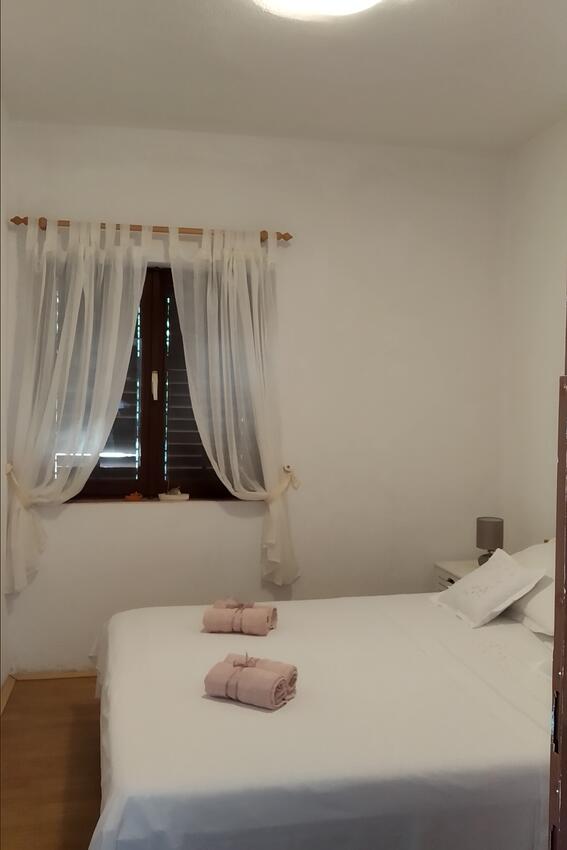A-1040-a - Private accommodation - Apartments by the sea Marušići, Omiš