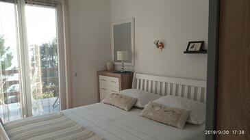 Apartments by the sea Marušići, Omiš - 1040