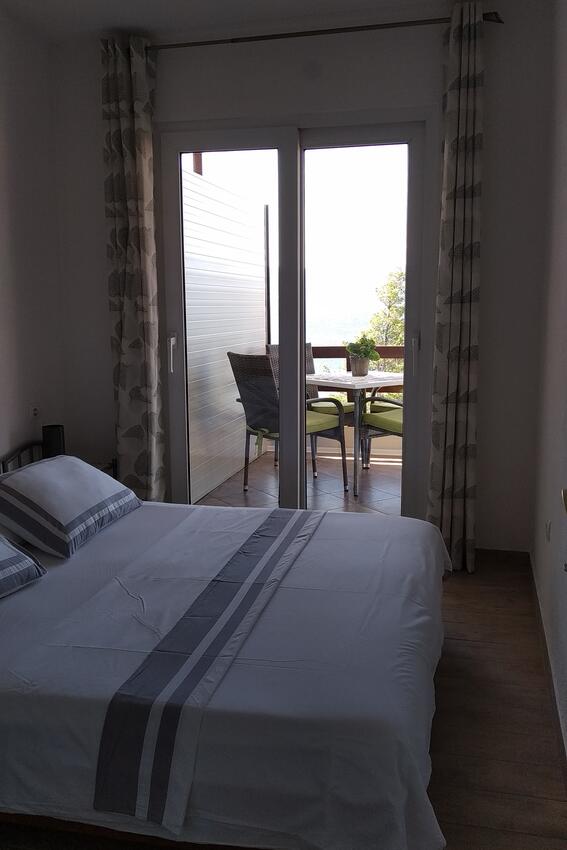 A-1040-d - Private accommodation - Apartments by the sea Marušići, Omiš