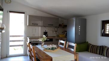 Apartments by the sea Marušići, Omiš - 1040