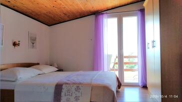 Apartments by the sea Marušići, Omiš - 1040