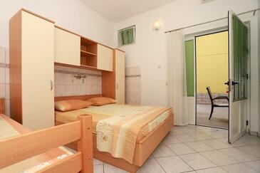 Apartamentos con parking Baska Voda, Makarska - 10406