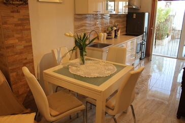 Apartmány u moře Pisak, Omiš - 10410