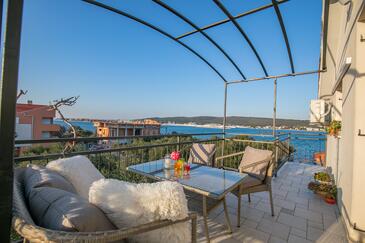 Apartments by the sea Sukošan, Zadar - 10418
