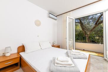 Appartamenti accanto al mare Baia Pokrivenik, Lesina - Hvar - 10427