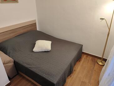 Apartamentos con parking Pula - 10429