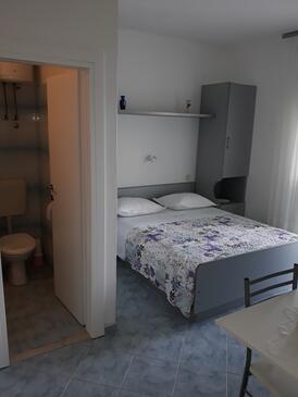 Lejlighedens parkeringsplads Medici, Omis - 1045