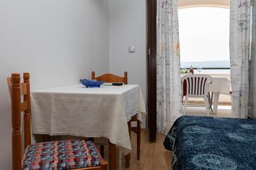 Apartments by the sea Medići, Omiš - 1046