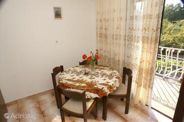 Apartamente lângă mare Seget Vranjica, Trogir - 1050