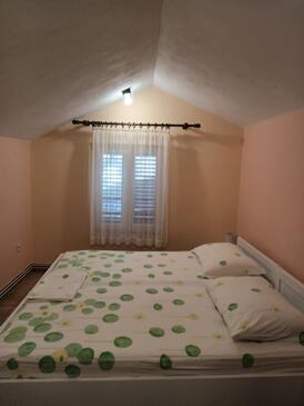 Apartments by the sea Seget Vranjica, Trogir - 1051