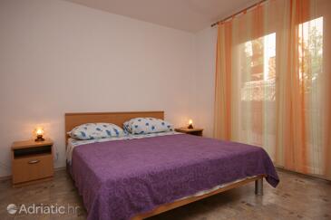 Apartamentos con parking Zivogosce - Porat, Makarska - 1055