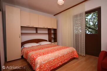 Apartamentos con parking Zivogosce - Porat, Makarska - 1055