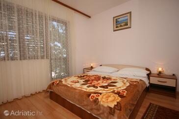 Apartamentos con parking Zivogosce - Porat, Makarska - 1055