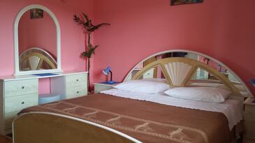 Appartamenti con parcheggio Marina, Traù - Trogir - 1062